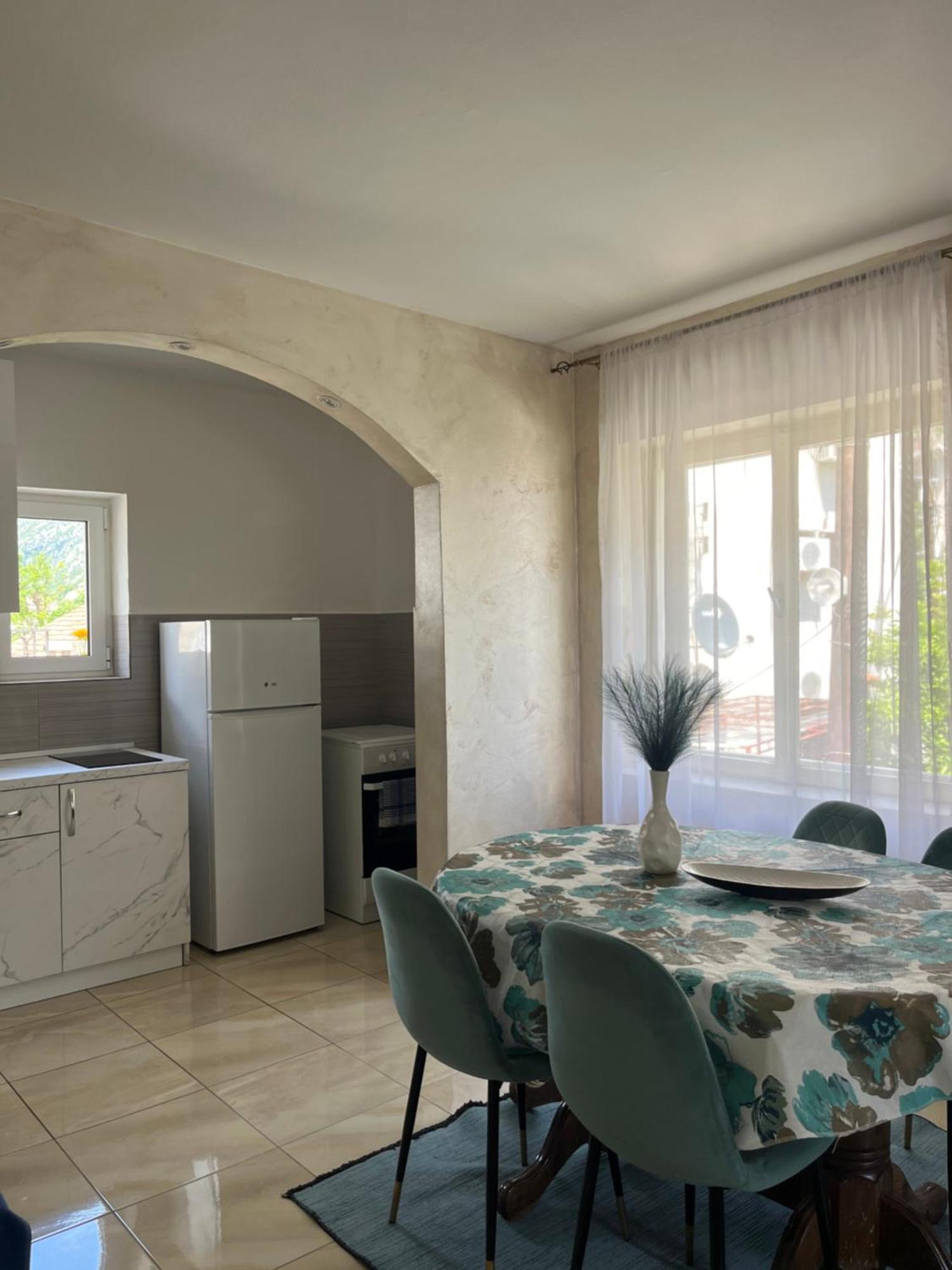 Savic Apartments Kotor Buitenkant foto