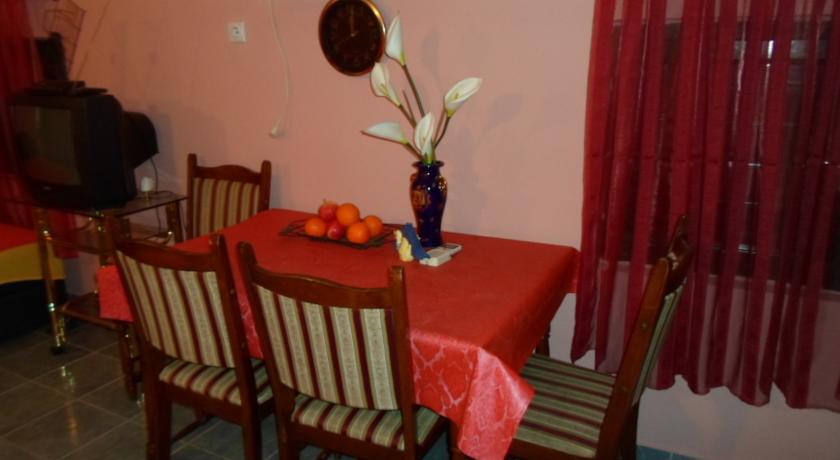 Savic Apartments Kotor Buitenkant foto